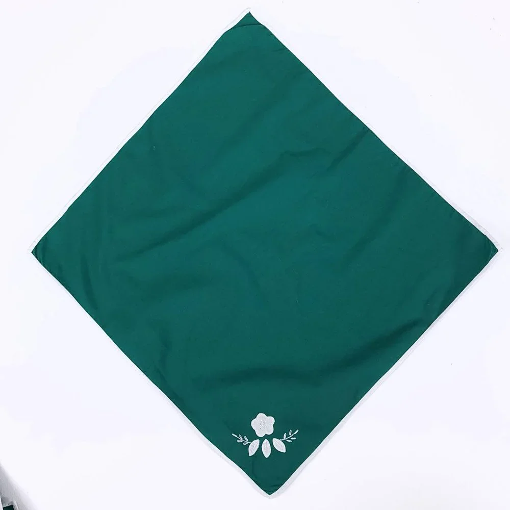 Vintage Floral Embroidered Cloth Napkin Set Green Cottagecore 5pc
